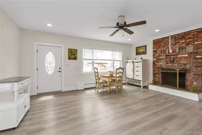 347 E Pine Street, Long Beach, NY 11561 - Photo 3