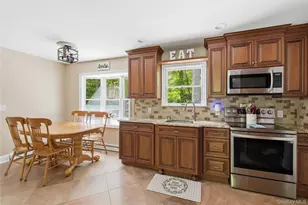 30 Scenic Hills Dr, Ridge, NY 11961 - Photo 9