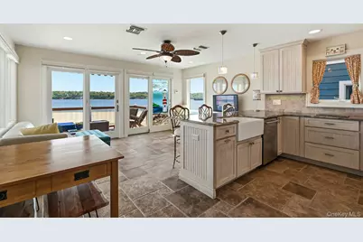 75 West Shore Road #4, Port Washington, NY 11050 - Photo 9