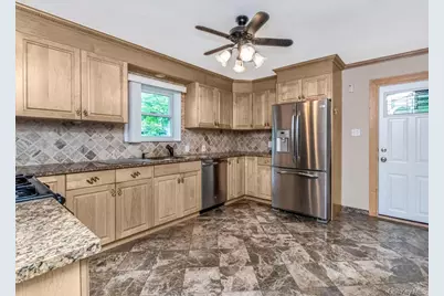 90 Remsen Circle, Yonkers, NY 10710 - Photo 3