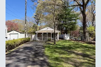 125 Wood Road, Centereach, NY 11720 - Photo 9