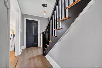 310 Carpenter Avenue, Newburgh, NY 12550 - Photo 9