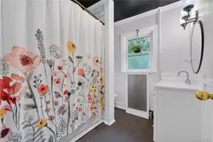 310 Carpenter Ave, Newburgh, NY 12550 - Photo 29