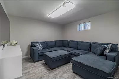 160-11 24th Avenue, Whitestone, NY 11357 - Photo 33