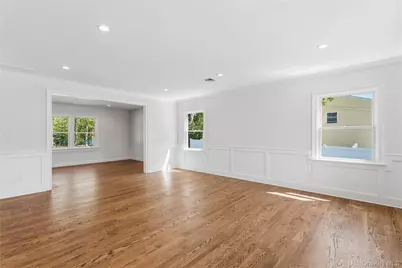 969 Manor Lane, Bay Shore, NY 11706 - Photo 3