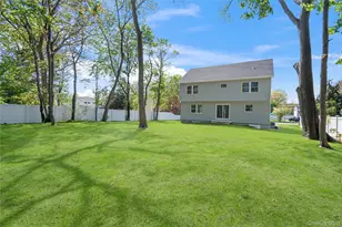 969 Manor Ln, Bay Shore, NY 11706 - Photo 15