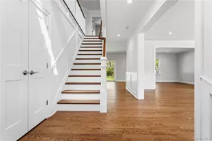 969 Manor Ln, Bay Shore, NY 11706 - Photo 9