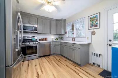 171 Park Boulevard, Malverne, NY 11565 - Photo 3