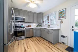171 Park Blvd, Malverne, NY 11565 - Photo 3