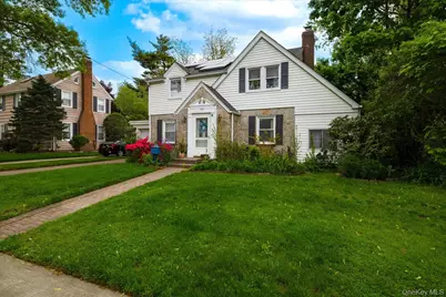 171 Park Boulevard, Malverne, NY 11565 - Photo 5