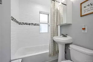 139-17 Glassboro Ave, Jamaica, NY 11435 - Photo 11