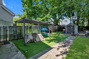 139-17 Glassboro Ave, Jamaica, NY 11435 - Photo 15