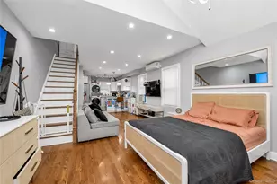 139-17 Glassboro Ave, Jamaica, NY 11435 - Photo 5
