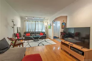 65-25 Alderton St, Rego Park, NY 11374 - Photo 5