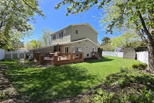 3 Martin Pl, Farmingville, NY 11738 - Photo 3
