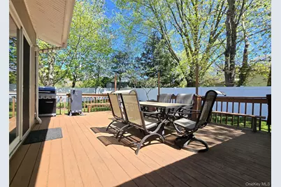 3 Martin Place, Farmingville, NY 11738 - Photo 5