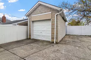 226-12 146th Ave, Springfield Gardens, NY 11413 - Photo 11