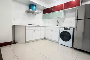 132-29 Blossom Ave, Flushing, NY 11355 - Photo 9