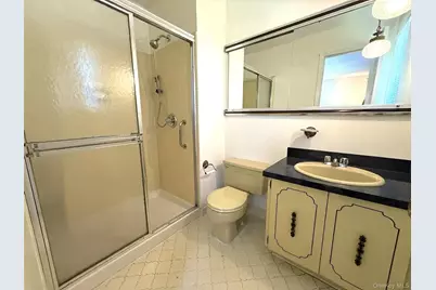 27 Skyview Lane, New Rochelle, NY 10804 - Photo 11