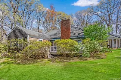 60 Shutter Lane, Oyster Bay, NY 11771 - Photo 17