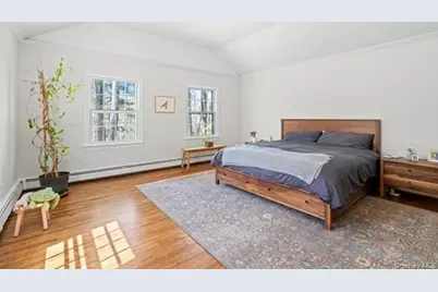 60 Shutter Lane, Oyster Bay, NY 11771 - Photo 9