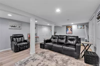275 New Hyde Park Road, Garden City, NY 11530 - Photo 17