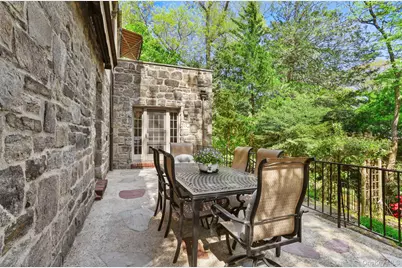 66 Caterson Terrace, Hartsdale, NY 10530 - Photo 19