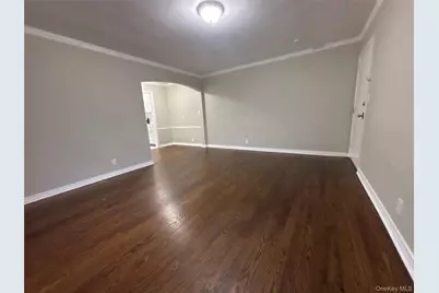 37 Spruce Street #3, Great Neck, NY 11021 - Photo 3