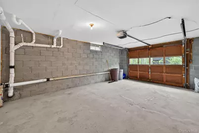 25 Kings Drive, Newburgh, NY 12589 - Photo 39