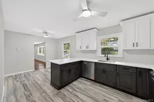 25 Kings Dr, Newburgh, NY 12589 - Photo 21