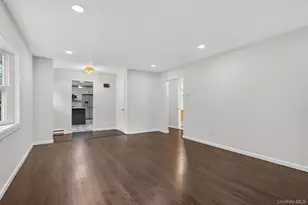 25 Kings Dr, Newburgh, NY 12589 - Photo 13