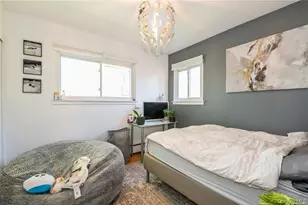 1040 Cedarhurst St, Woodmere, NY 11581 - Photo 11
