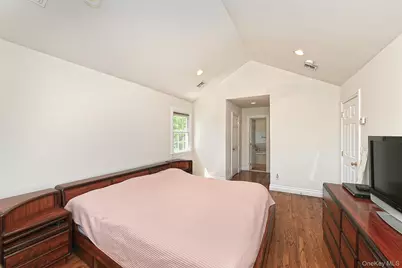 13 Sheppard Street, Glen Head, NY 11545 - Photo 19