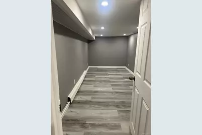 2515 Holland Avenue, Bronx, NY 10467 - Photo 19