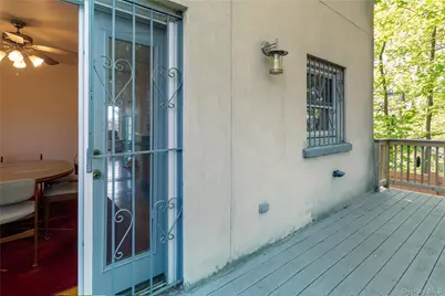 5629 Sylvan Avenue, Bronx, NY 10471 - Photo 17