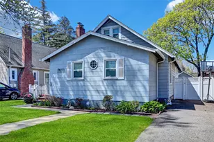 1834 Twain St, Baldwin, NY 11510 - Photo 3
