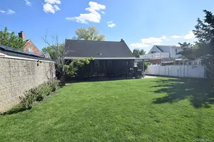 14 Plymouth St, New Hyde Park, NY 11040 - Photo 25