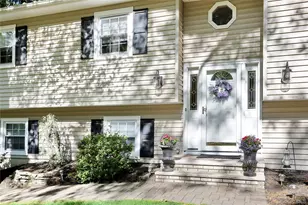 3 Durham Ln, Suffern, NY 10901 - Photo 3