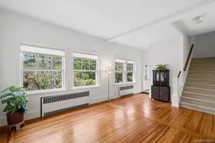 208A Wheatley Rd, Old Westbury, NY 11568 - Photo 11