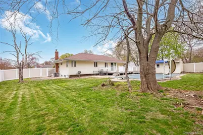 2 Seley Cross, Islip Terrace, NY 11752 - Photo 23