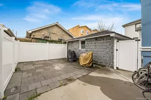 1-62 Beach 27th St, Far Rockaway, NY 11691 - Photo 17