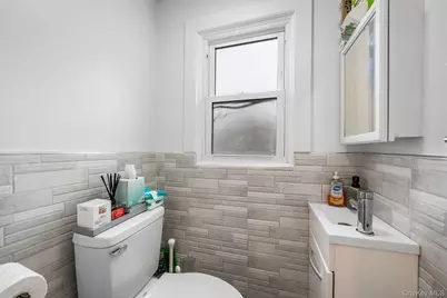 162 Beach 27th Street, Far Rockaway, NY 11691 - Photo 7