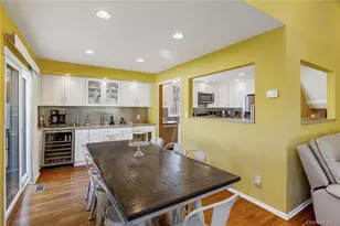 41 Robert Cir, Syosset, NY 11791 - Photo 17