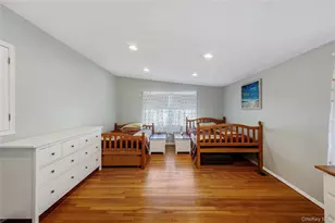 41 Robert Cir, Syosset, NY 11791 - Photo 27