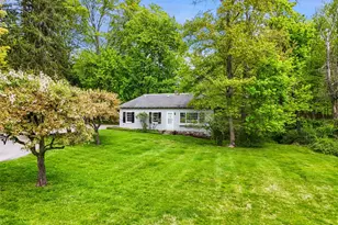 233 McLain St, Bedford Corners, NY 10549 - Photo 29