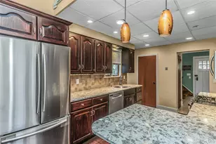 26 Harvard Ave, Lynbrook, NY 11563 - Photo 9