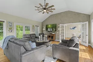 125 Frost Hill Rd, Pleasant Valley, NY 12569 - Photo 9