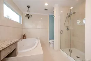 6 Villa Promenade, Bay Shore, NY 11706 - Photo 15