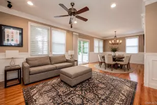 6 Villa Promenade, Bay Shore, NY 11706 - Photo 7