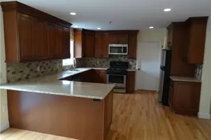30 Mortimer Terrace, White Plains, NY 10607 - Photo 7
